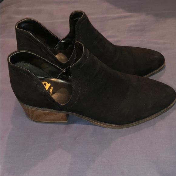 Booties - Picture 2 of 3